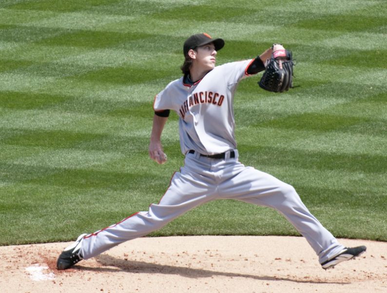 Giants keep losing at home, now officially chasing Dodgers in tight NL West race