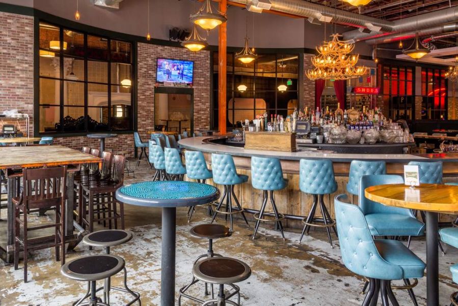 Best first date restaurants in Denver for every dating style