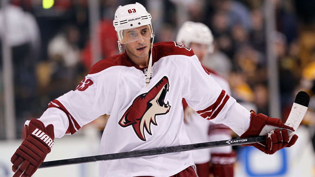 Nashville Predators sign problematic Mike Ribeiro