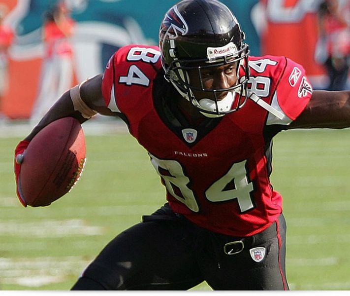Roddy White agrees to contract extension with Atlanta Falcons