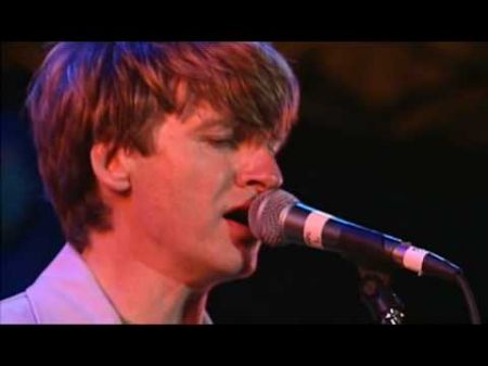 Crowded House making beautiful music again