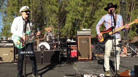 Burger Records reveals insane Burgerama 4 lineup feat. Weezer, Ty ...