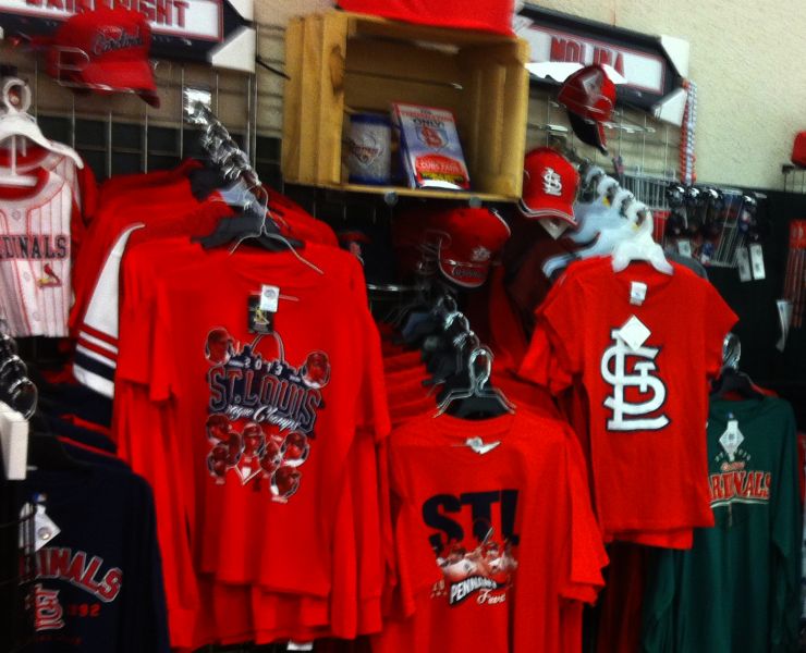 the perfect gifts for the sports loving mom in st louis the perfect gifts for the sports loving mom in st louis