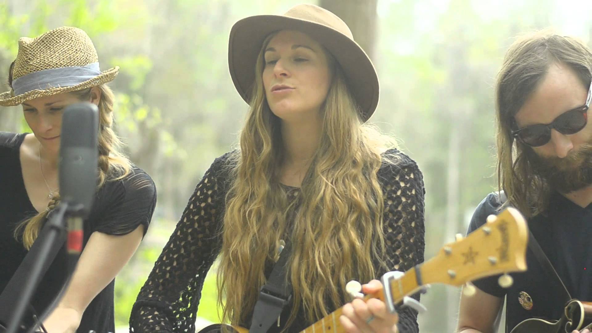 Indie folk duo the Shook Twins will be embarking on an international