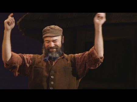 New 'Fiddler on the Roof' version hits Broadway Theater with fresh approach