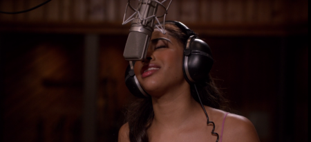 Mylene connects with the mic.
